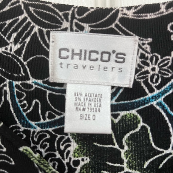 ⭐️EUC - Chico's Travelers Cami Blavk with Floral Tank Top Blouse -Woman's Size 0 - Picture 2 of 3